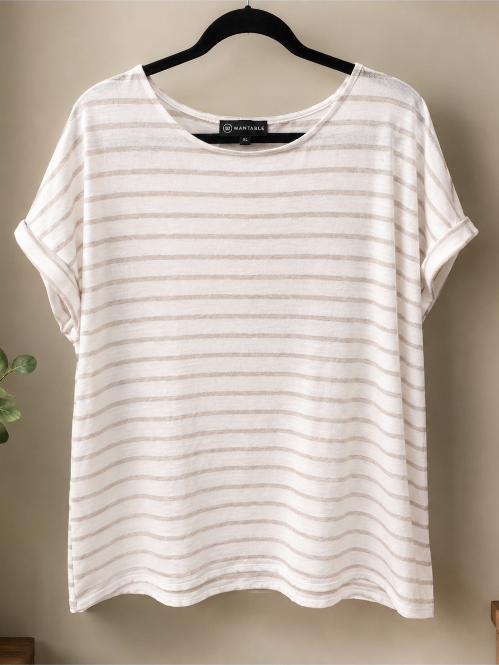 Wantable XL Ivory Beige Striped Relaxed Knit Top NWOT Condition